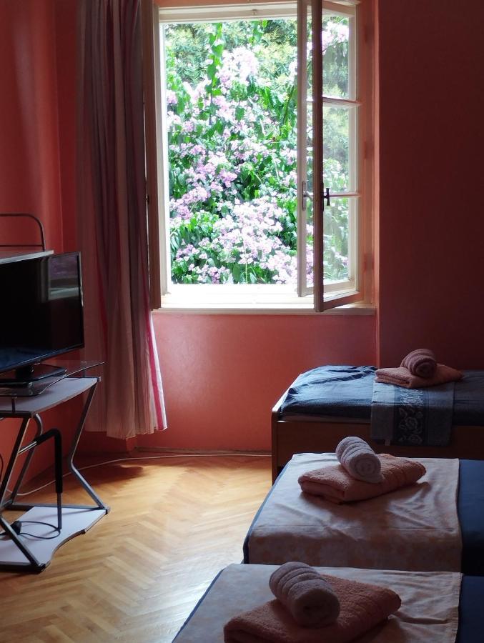 Bugenvilija Apartment Split Extérieur photo