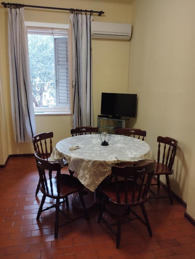 Bugenvilija Apartment Split Extérieur photo